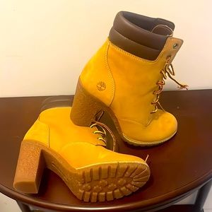 Wheat color Timberland boot